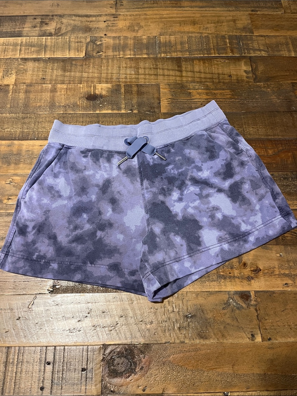 Athleta Balance Purple Tie-Dye Printed 4” Cotton Short ~ Medium